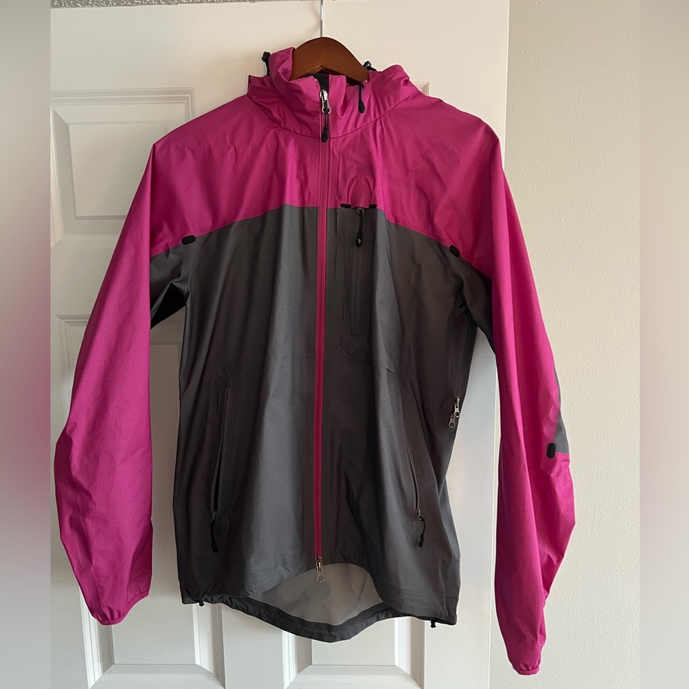 Nike rain jacket/wind breaker